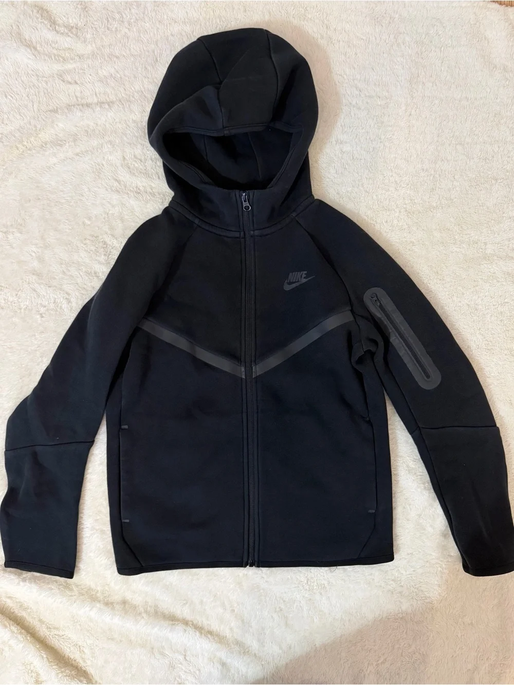 Nike Sportswear Tech Fleece Black Kids Full-Zip Hooded Jacket Kids Size Large